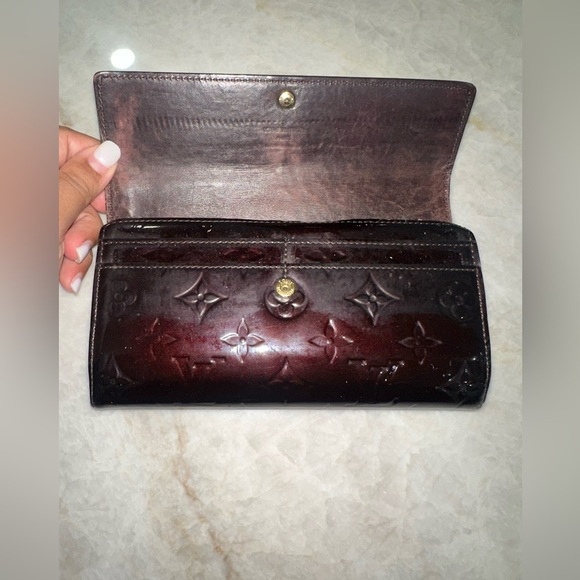 Louis Vuitton Monogram Vernis Porte Feuille Sarah Long Bifold Wallet - Picture 13 of 15